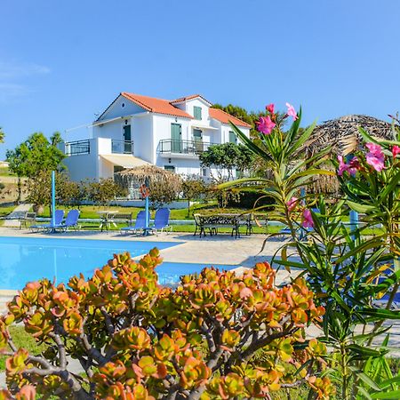 XI Village Xi Beach Екстериор снимка