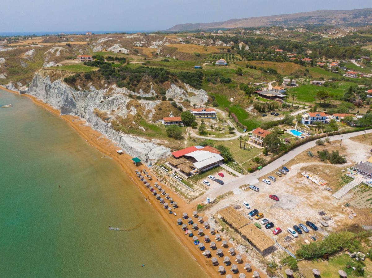 XI Village Xi Beach Екстериор снимка